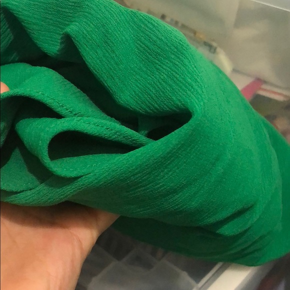 Pixie Market Green cut out ruffled sleeved - Picture 4 of 4